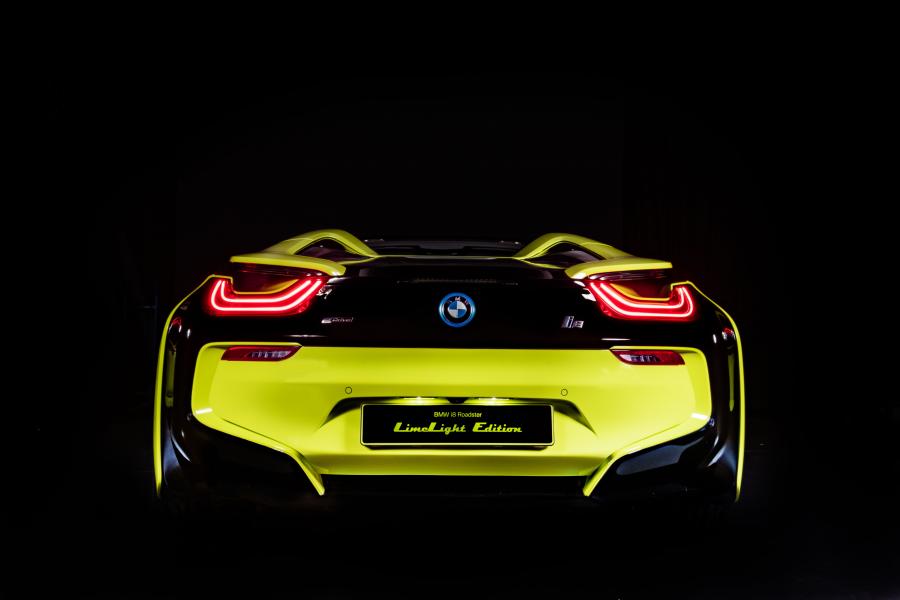  BMW i8 Roadster LimeLight Edition 2019 года  (фото 3 из 19)